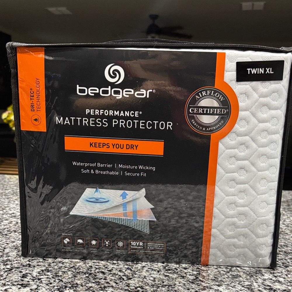 Performance Mattress Protector - Twin XL
2 sheet protectors